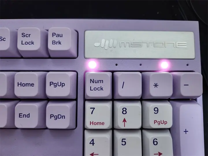 엠스톤 그루브 led 불빛 의미