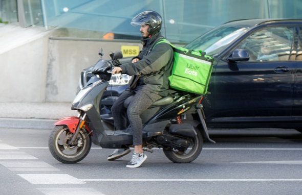 배달 라이더 모습