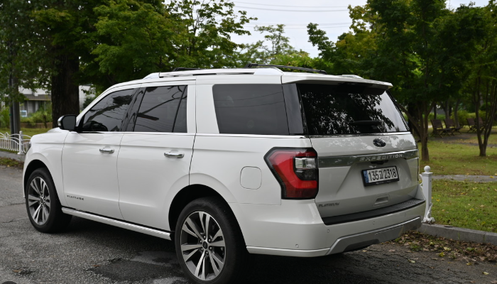 포드 익스페디션 중고차 가격 시세표 유지비