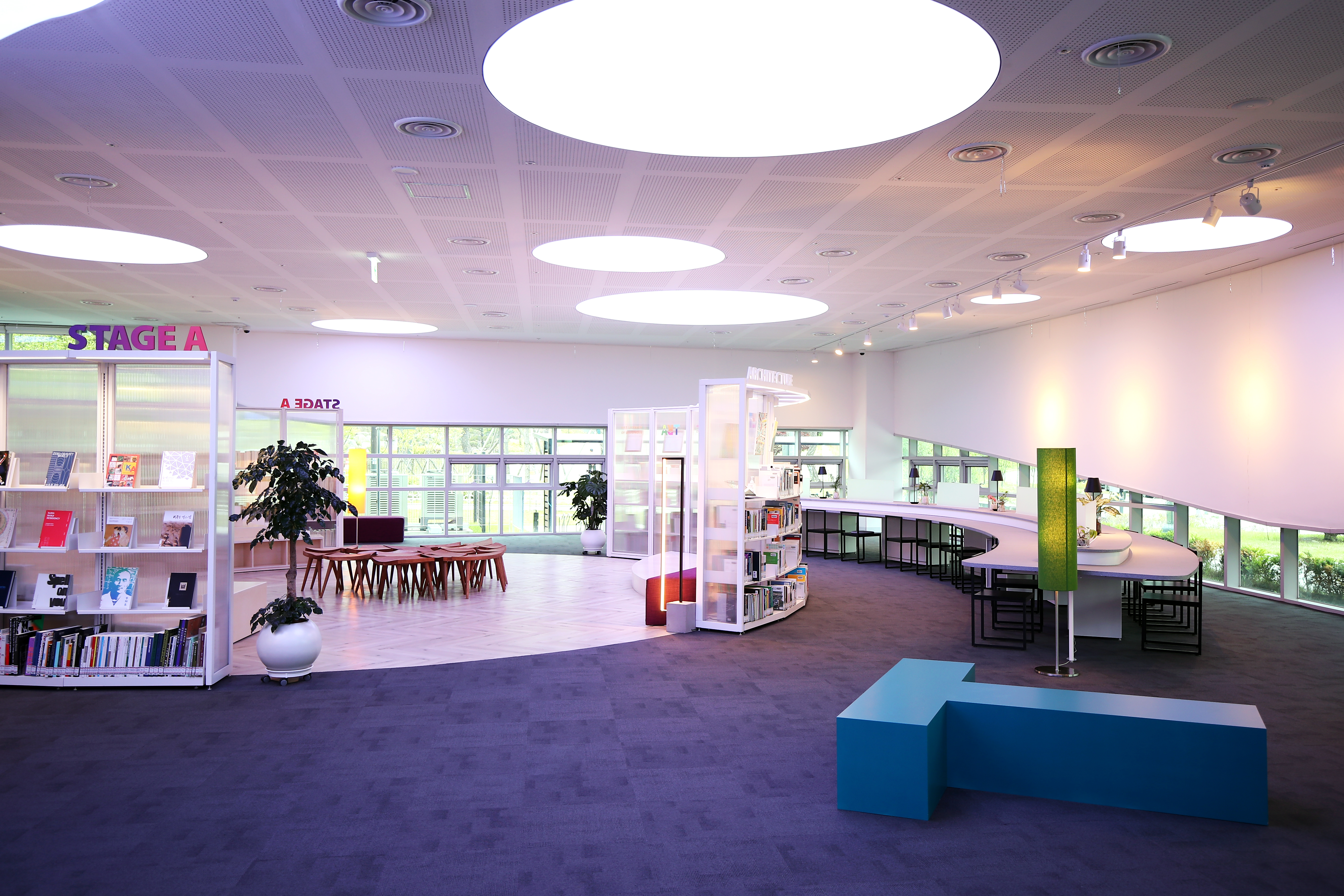 의정부 미술도서관 실내전경