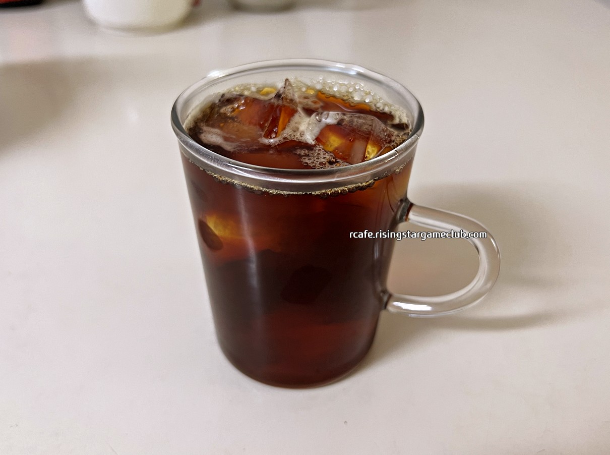 테라로사 커피 올데이 블렌드 (TERAROSA Coffee All Day Blend) 아이스 블랙 커피 한잔