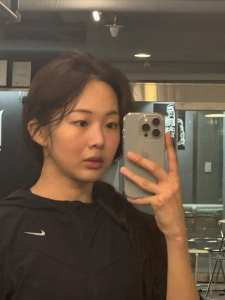 금새록 무쇠소녀단