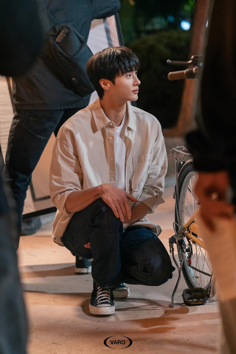 변우석