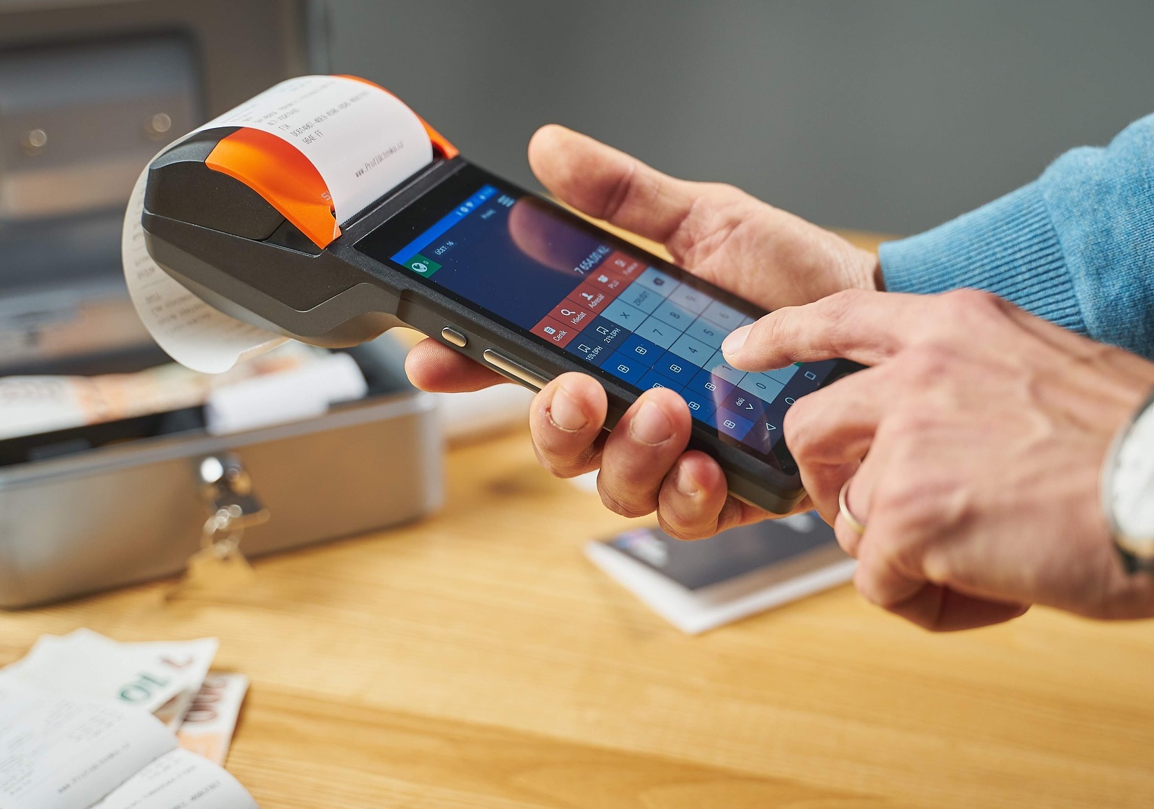 중년 이후, 가장 먼저 지켜야 할 자산은 통장이 아닙니다