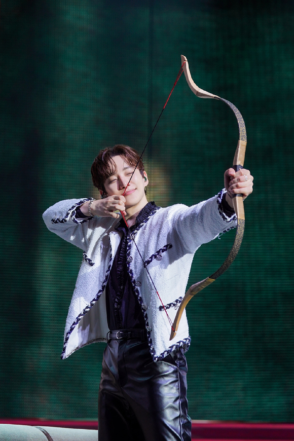 이준호 팬미팅 [사진= JYP엔터테인먼트&#44; 明室影像&#44; Live Nation PH&#44; Live Nation Tero&#44; MILQP]