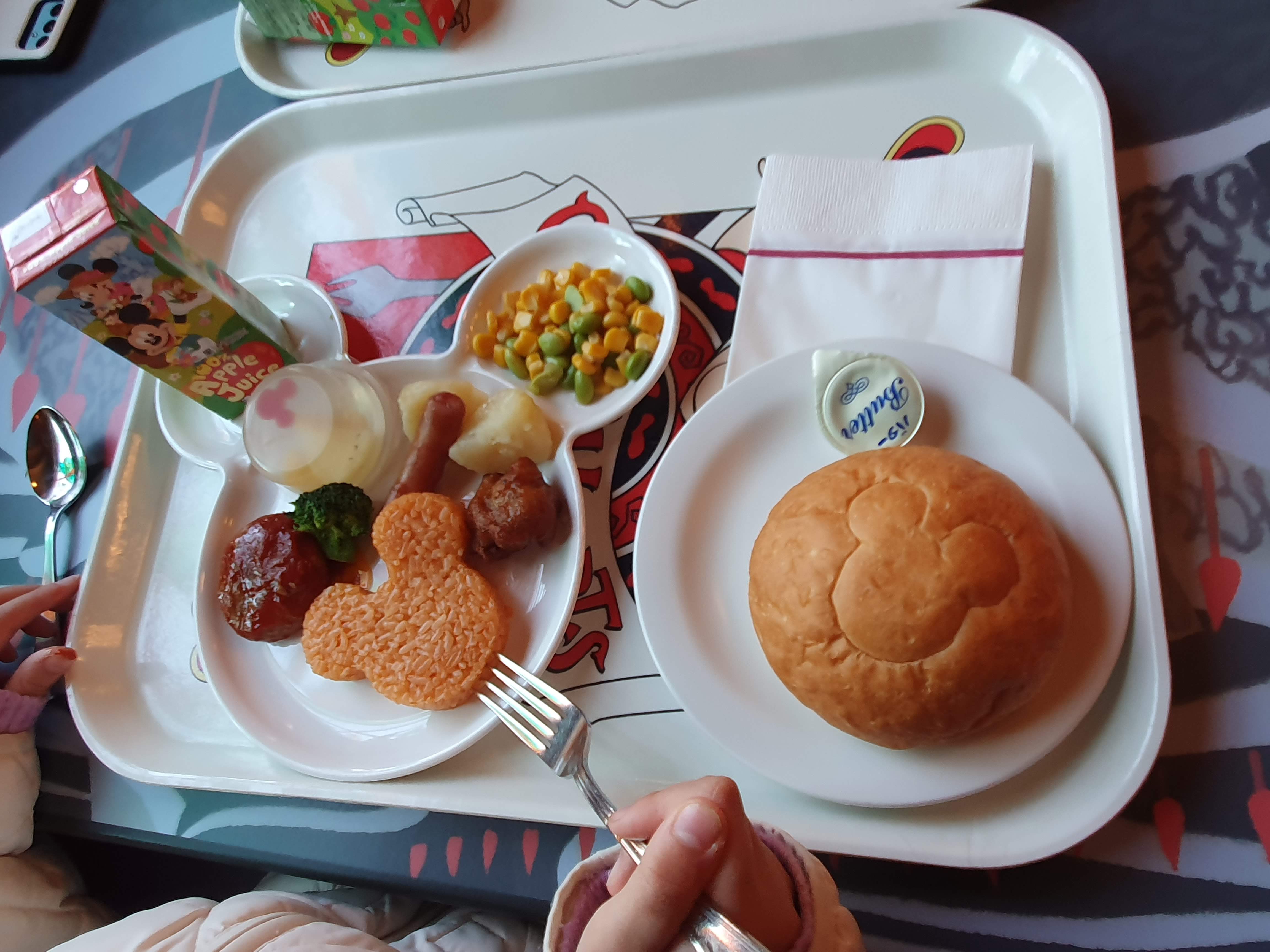 도쿄 디즈니랜드 앨리스 식당 사진