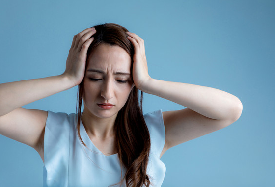 어지럼증 뇌졸중증상 응급상황 이석증 메니에르병 심인성어지럼증 건강정보 119 전정재활 균형감각