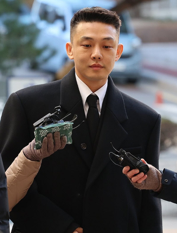 유아인 성폭행 근황 징역 마약