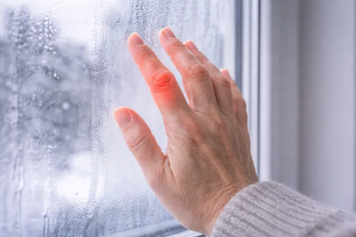 손가락 마디가 아픈 이유
