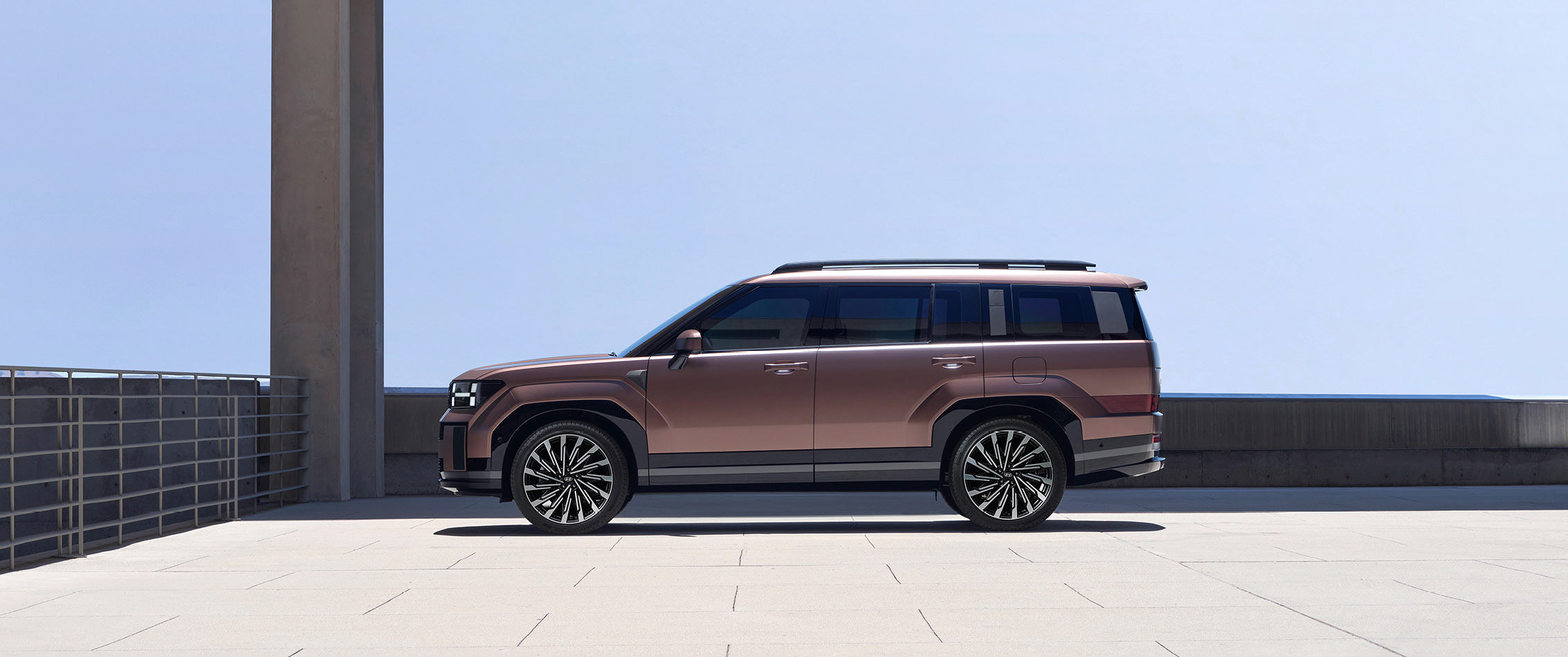 싼타페 하이브리드 측면