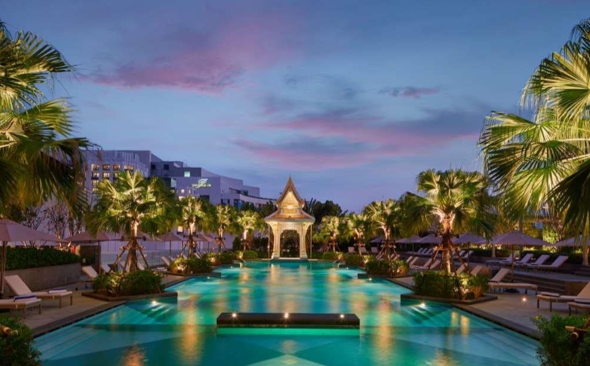 차트리움 그랜드 방콕 수영장