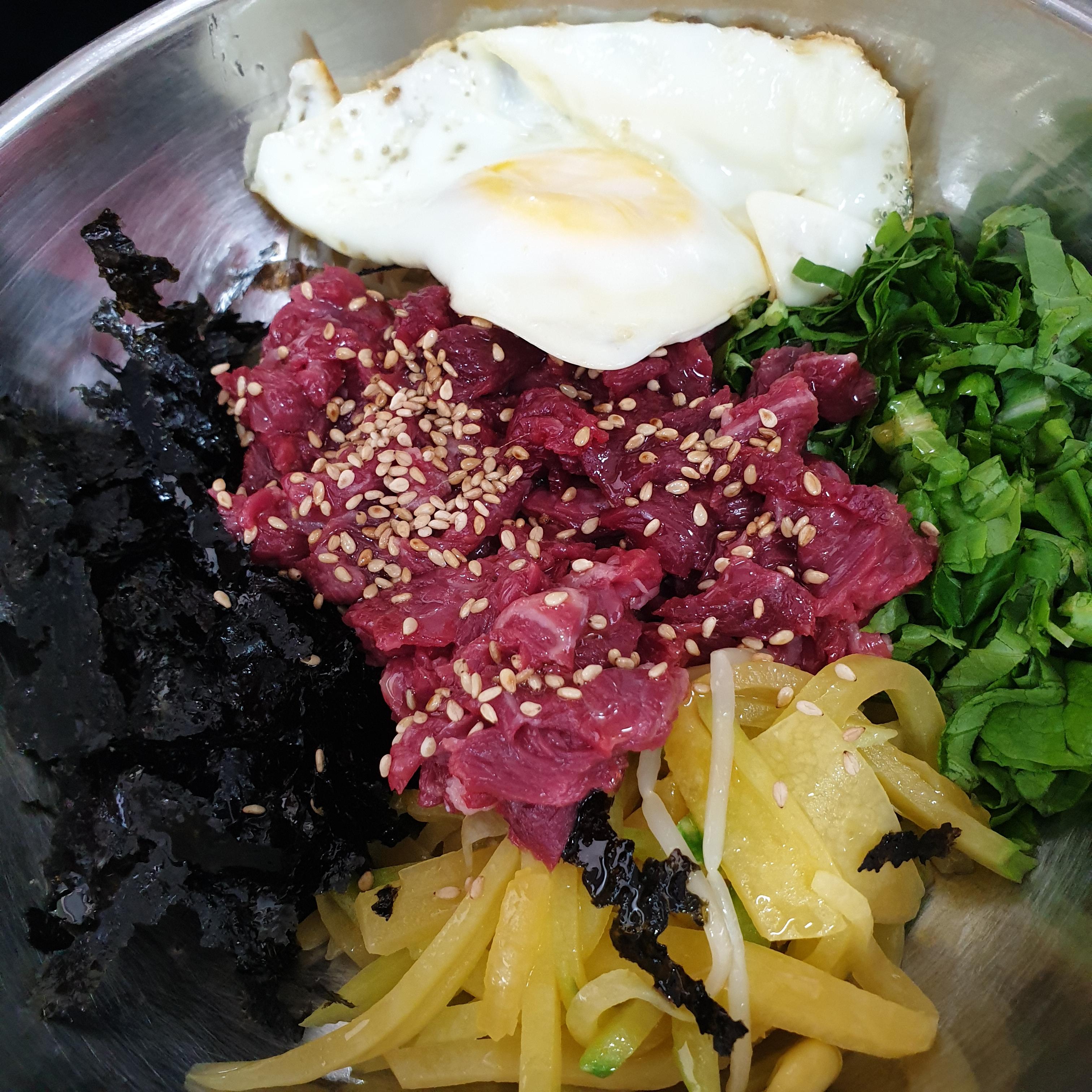 남도국밥 육회비빔밥