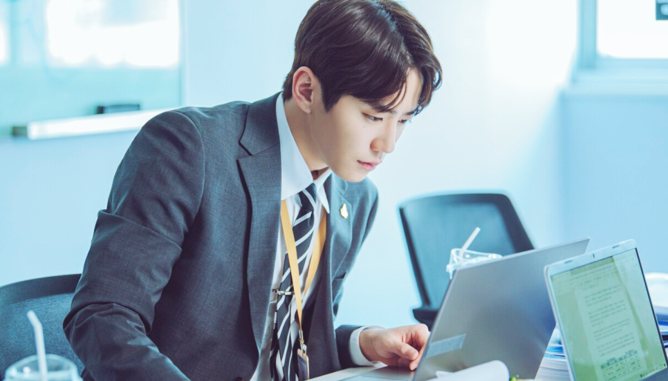 로얄로더 출연진 줄거리 정보 : 몇부작, 인물관계도 디즈니 플러스 추천 드라마