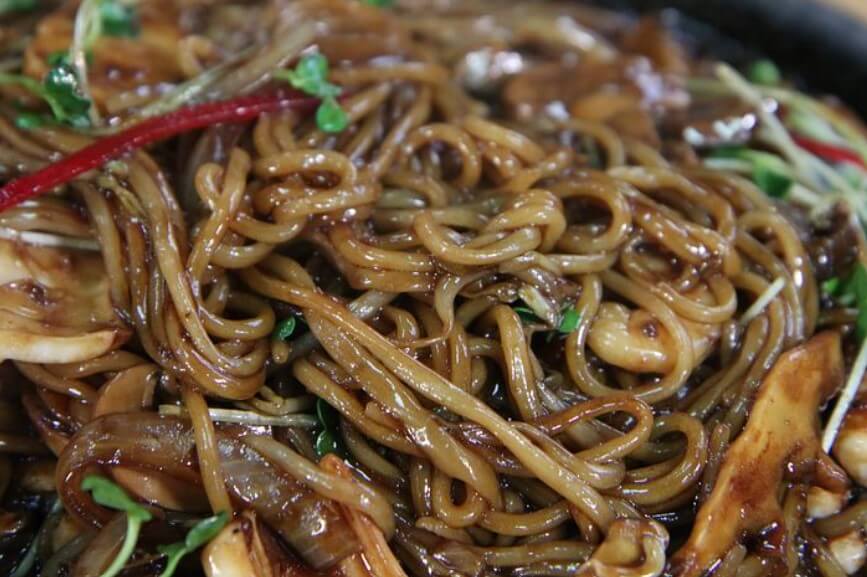 질환에따라독이되는음식-자장면
천식에독이되는음식-자장면