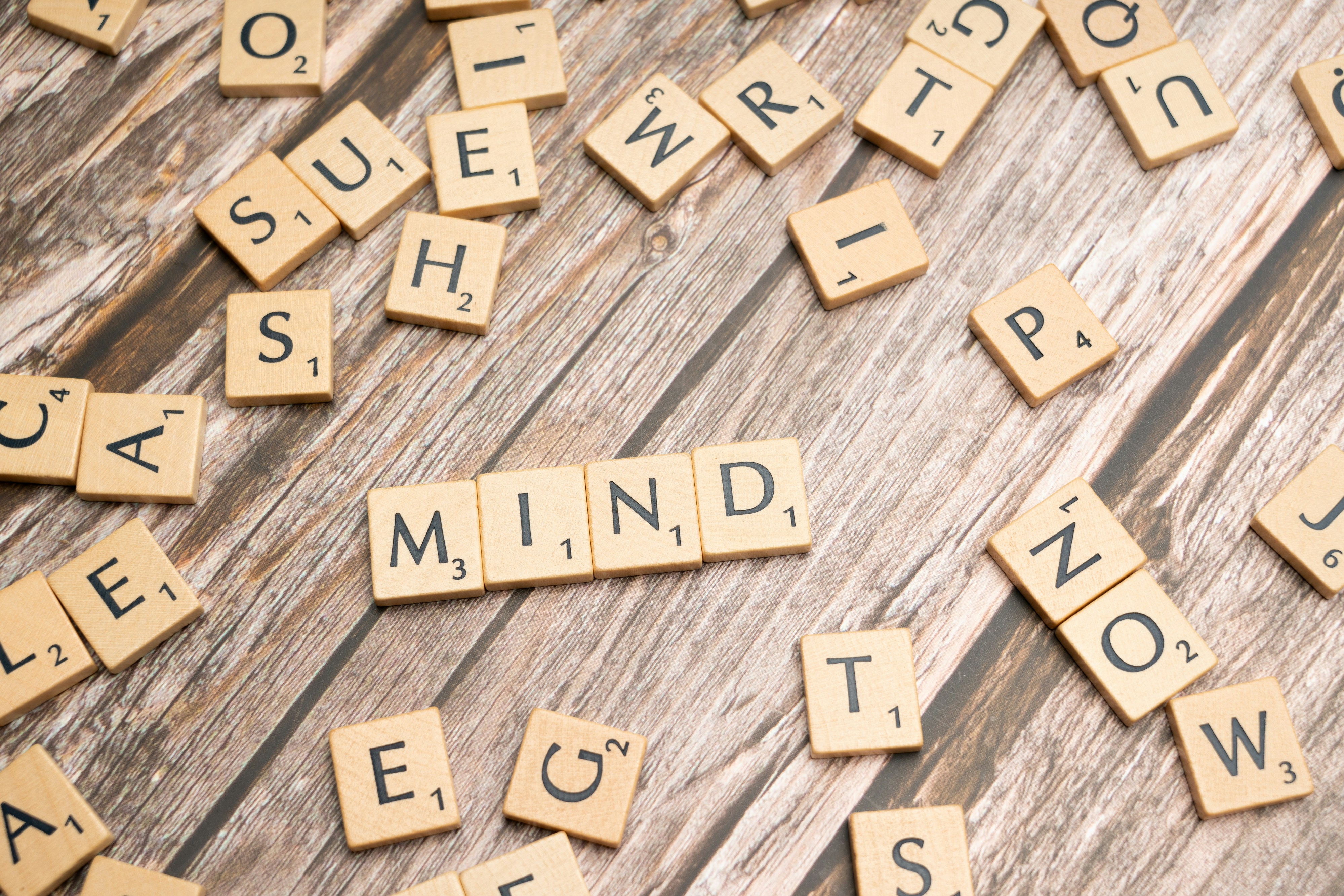 "MIND" 단어 카드 이미지 (멘탈케어에 있어 나의 마음이 중요하다)