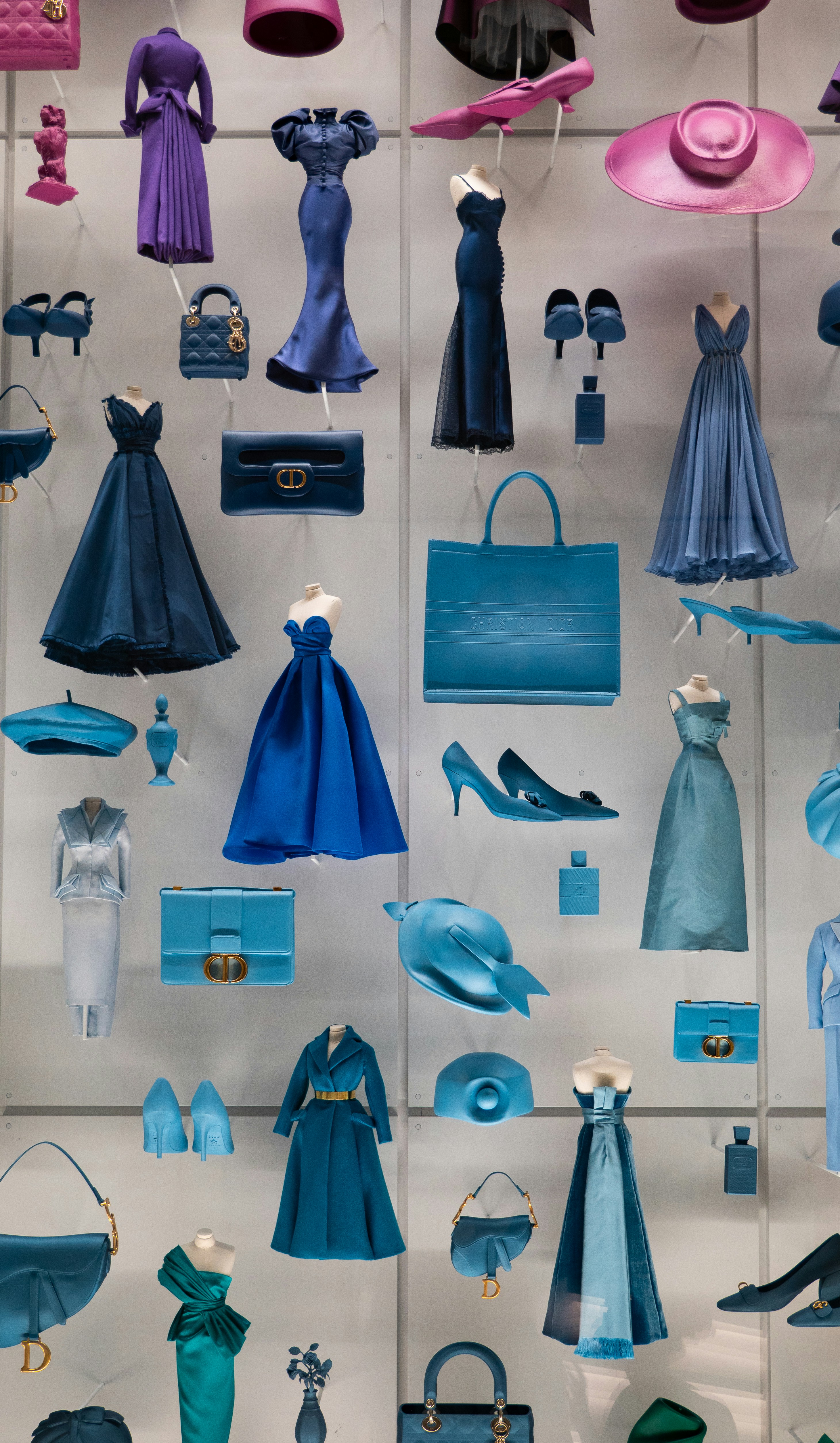 MZ세대, 트랜드, 라이프스타일, 돈의흐름, 명품리셀, 빈티지, 리모트워크, 구독경제, 모빌리티