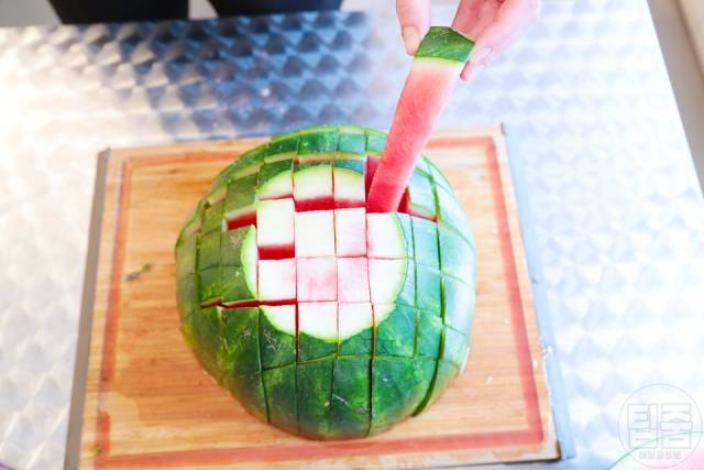 수박 먹기좋게 자르는법 한입크기