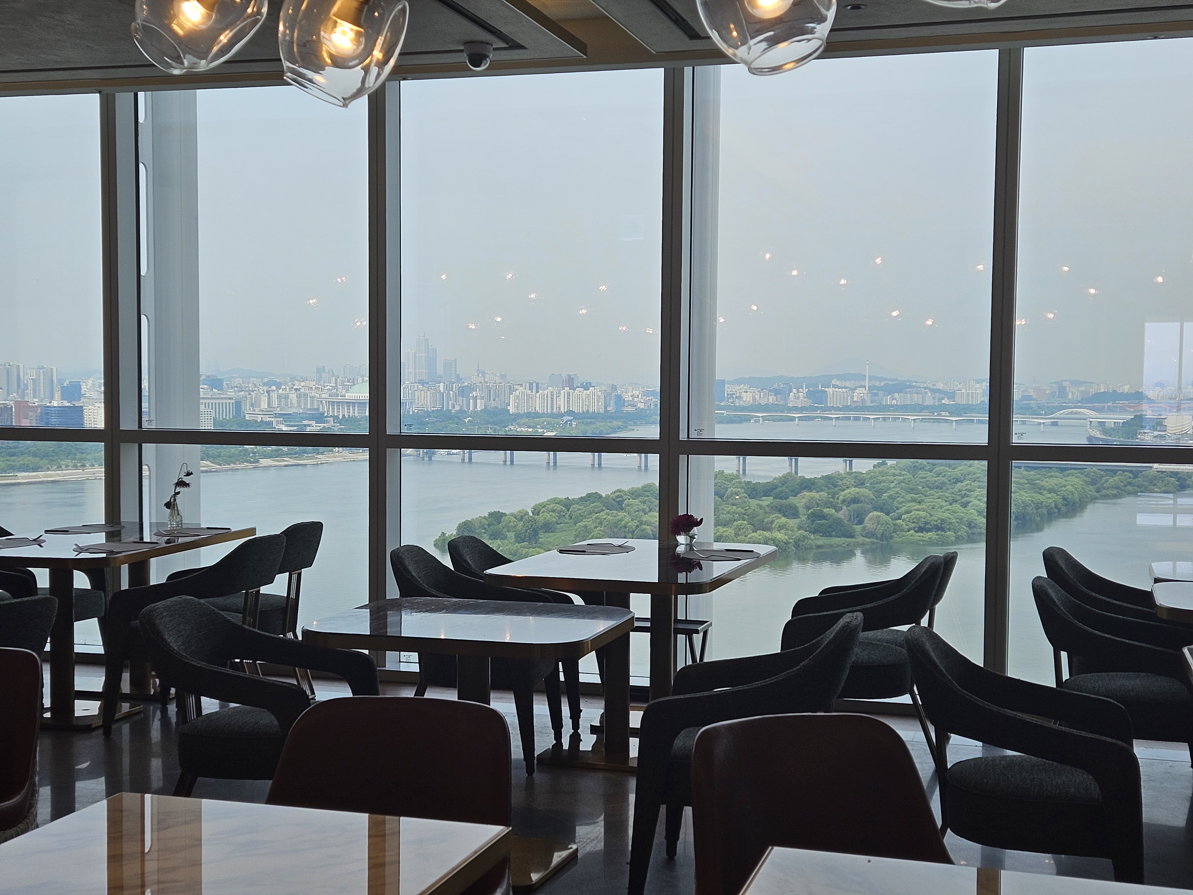 부아쟁 아침 한강 뷰