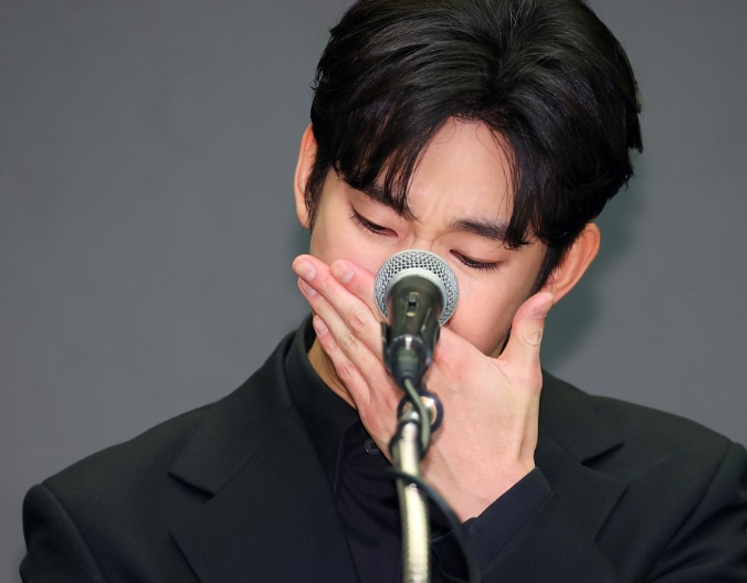 김수현 김새론