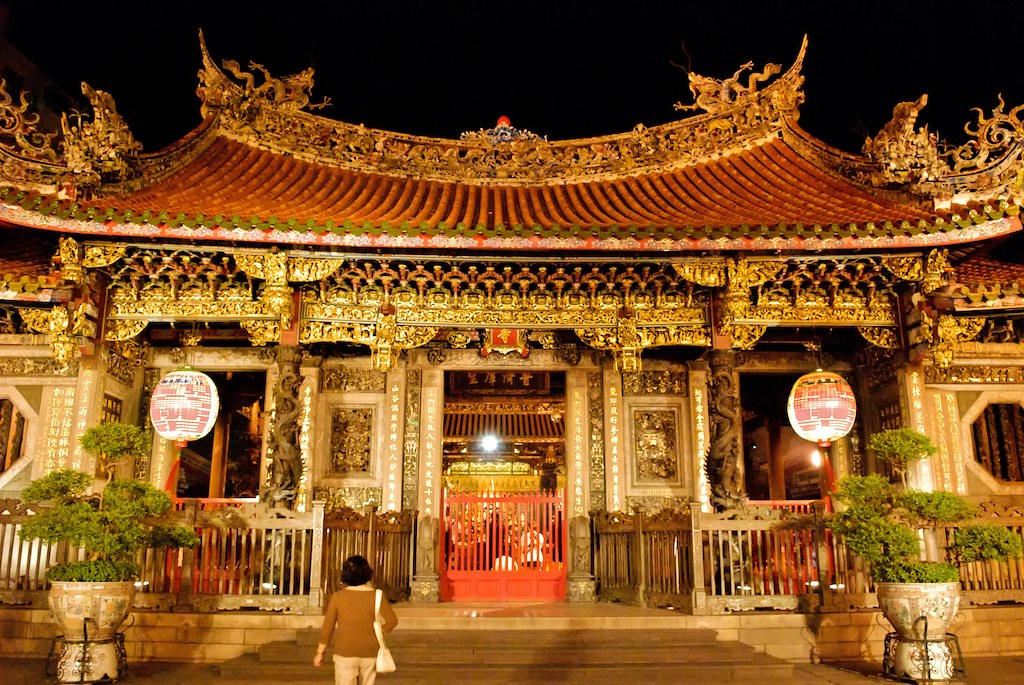 용산사 야경