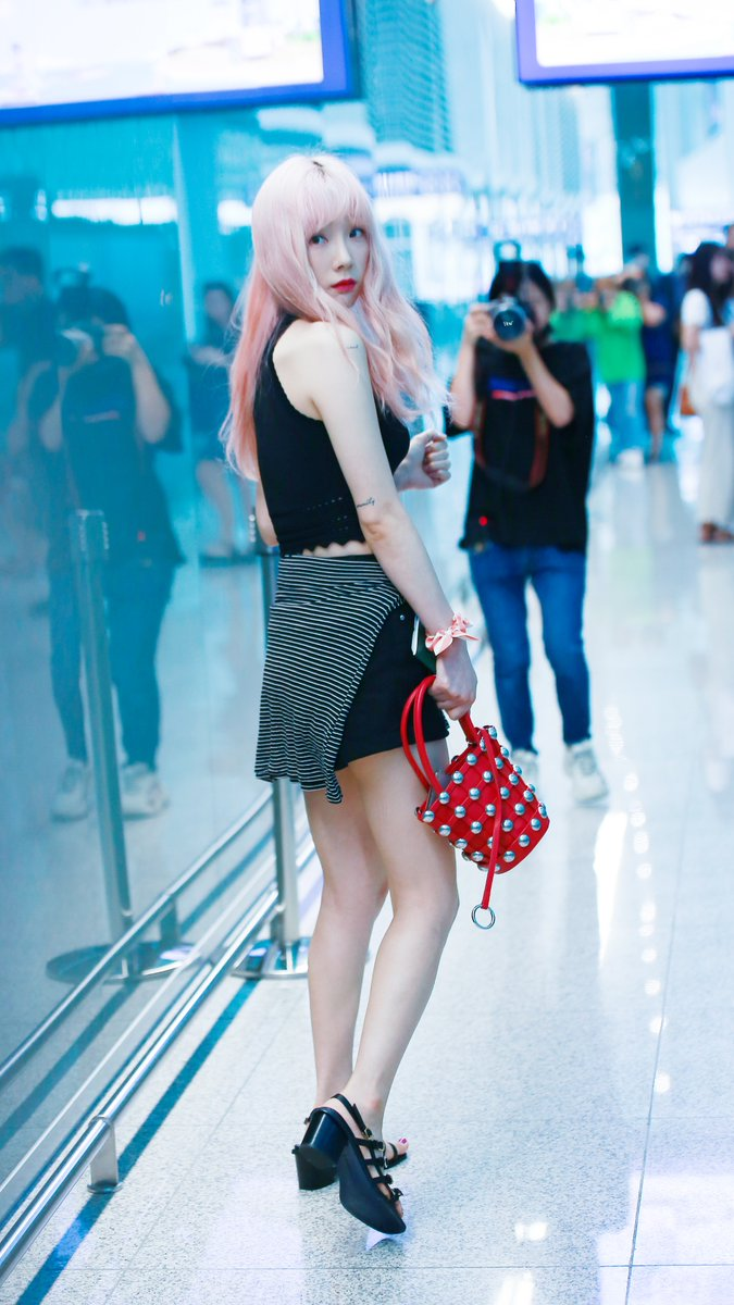 태연 공항패션 사진 태연 공항패션 사진