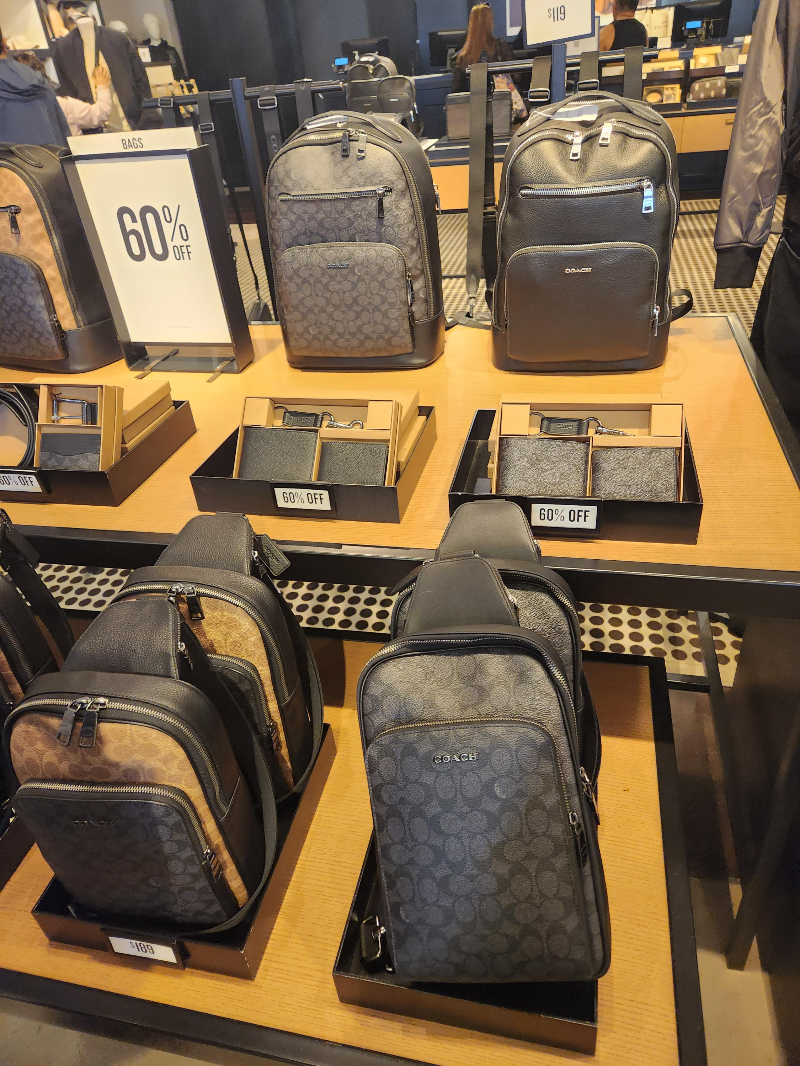 하와이 와이켈레 프리미엄 아울렛 코치 맨즈