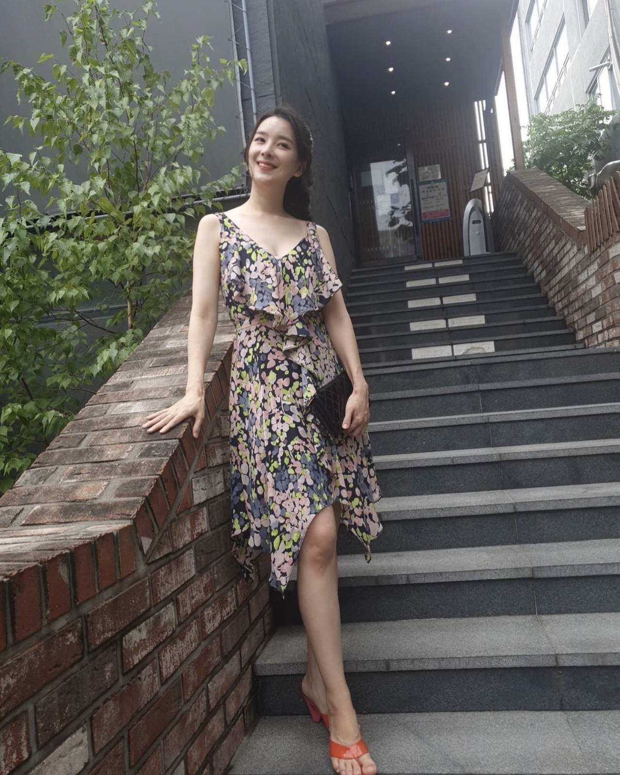 이슬기 원피스 각선미