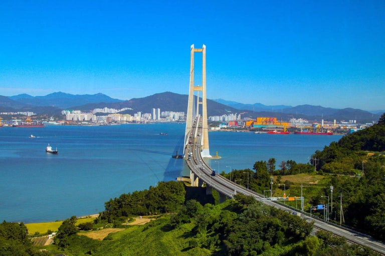 여수에 위치한 이순신대교