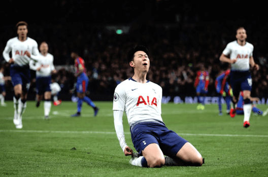 손흥민 선수 사진