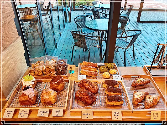 부산, 기장 맛집 나만의 오르골 만들 수 있는 디저트 감성 카페, 와플