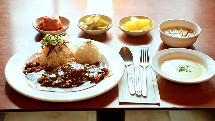 김영철의 동네 한 바퀴 추억의 경양식 돈까스 맛집 용인 용담호숫가 맛집 소개