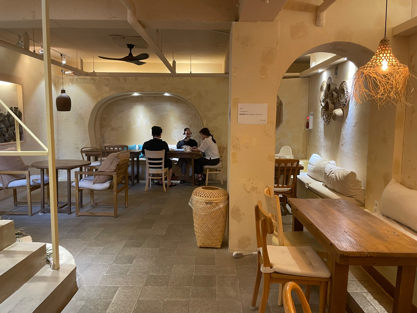 도나스데이 용인 본점 대형베이커리 카페