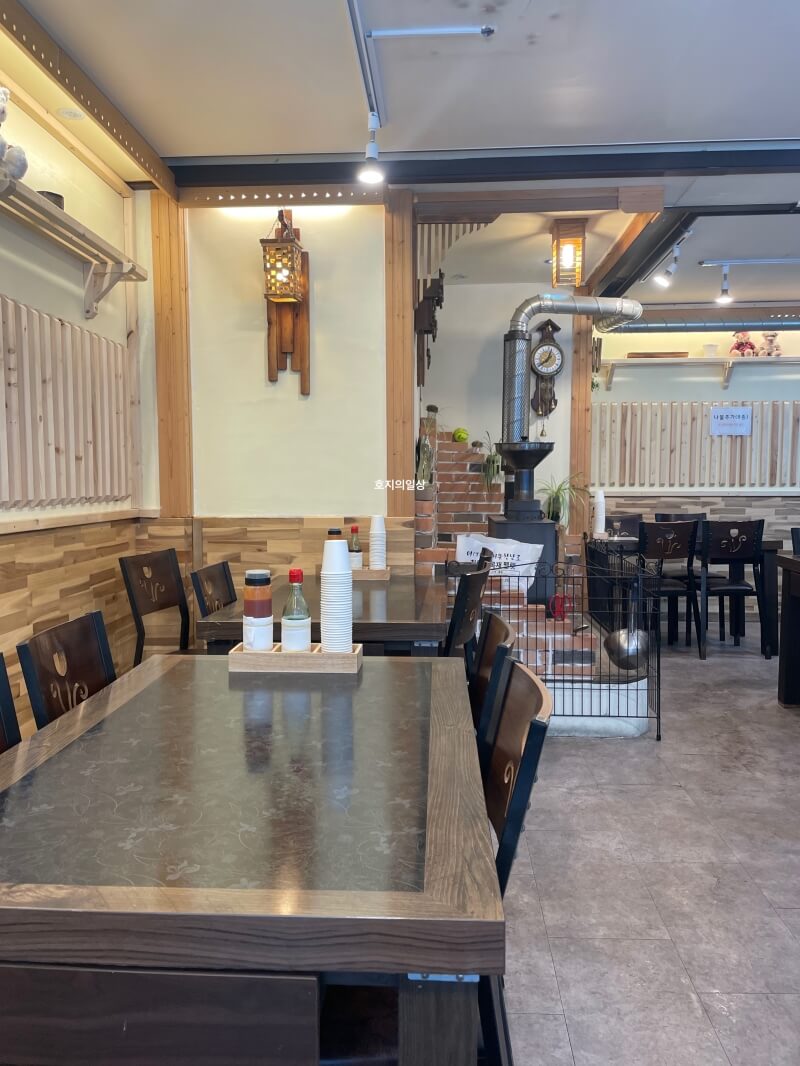 일산 대화 킨텍스 맛집 빼꼼보리밥-매장 좌석