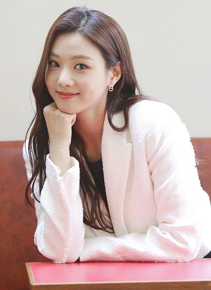 배우-이세희