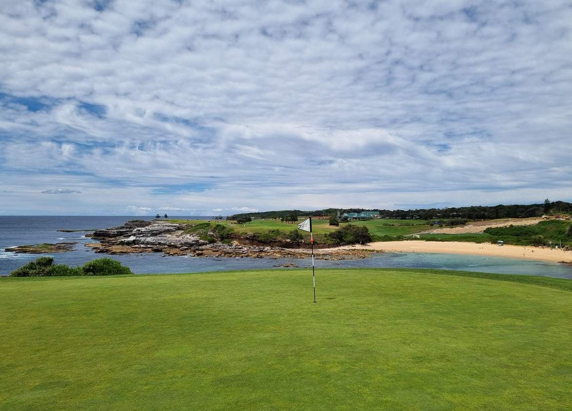 The Coast Golf Club - 더 코스트 골프크럽