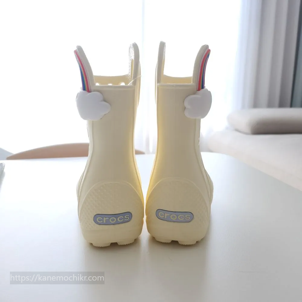 크록스부츠-뒷부분