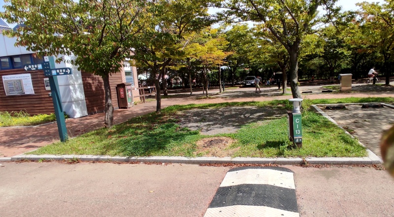 샤워장옆인 C-13