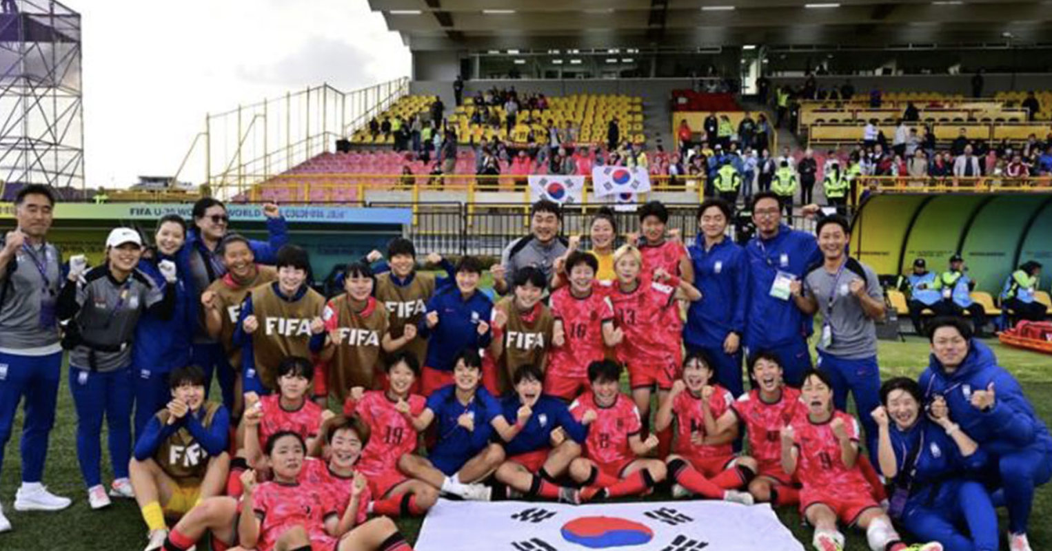 16강진출 후 단체사진