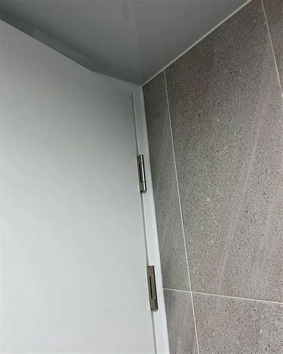 문 시트지 시공