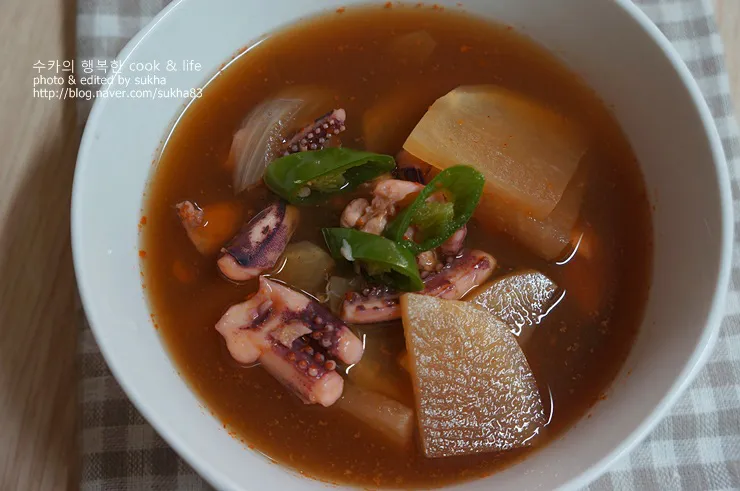 오징어 무국 끓이는 방법으로 칼칼국물_9