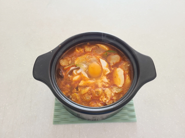 완성된 순두부찌개