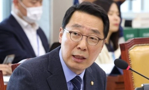 윤영찬 국회의원 프로필 나이 고향 학력 지역구