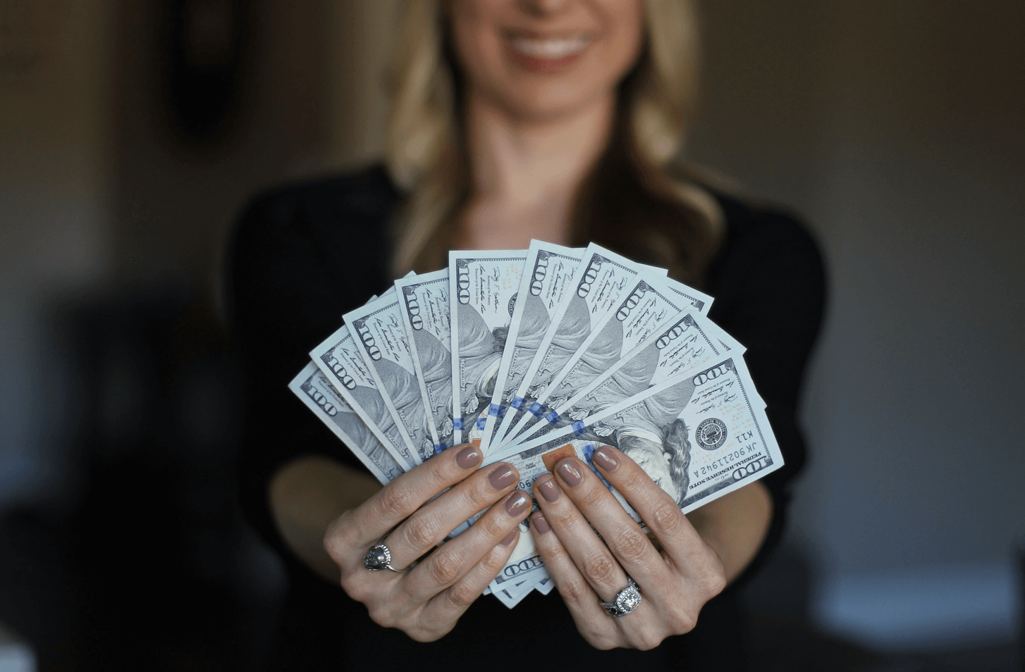 요즘은 대출이라는 단어만 들어도 부담스러운 시대지만 오늘은 SBI 저축은행 햇살론 근로자 생계자금 대출 한도 조건에 관하여 이야기합니다.