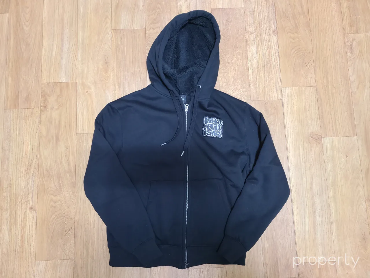 와키윌리-블랙-후드집업