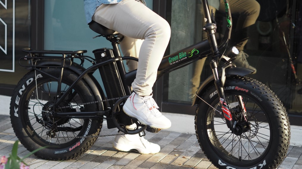 02. Green Bike USA 01