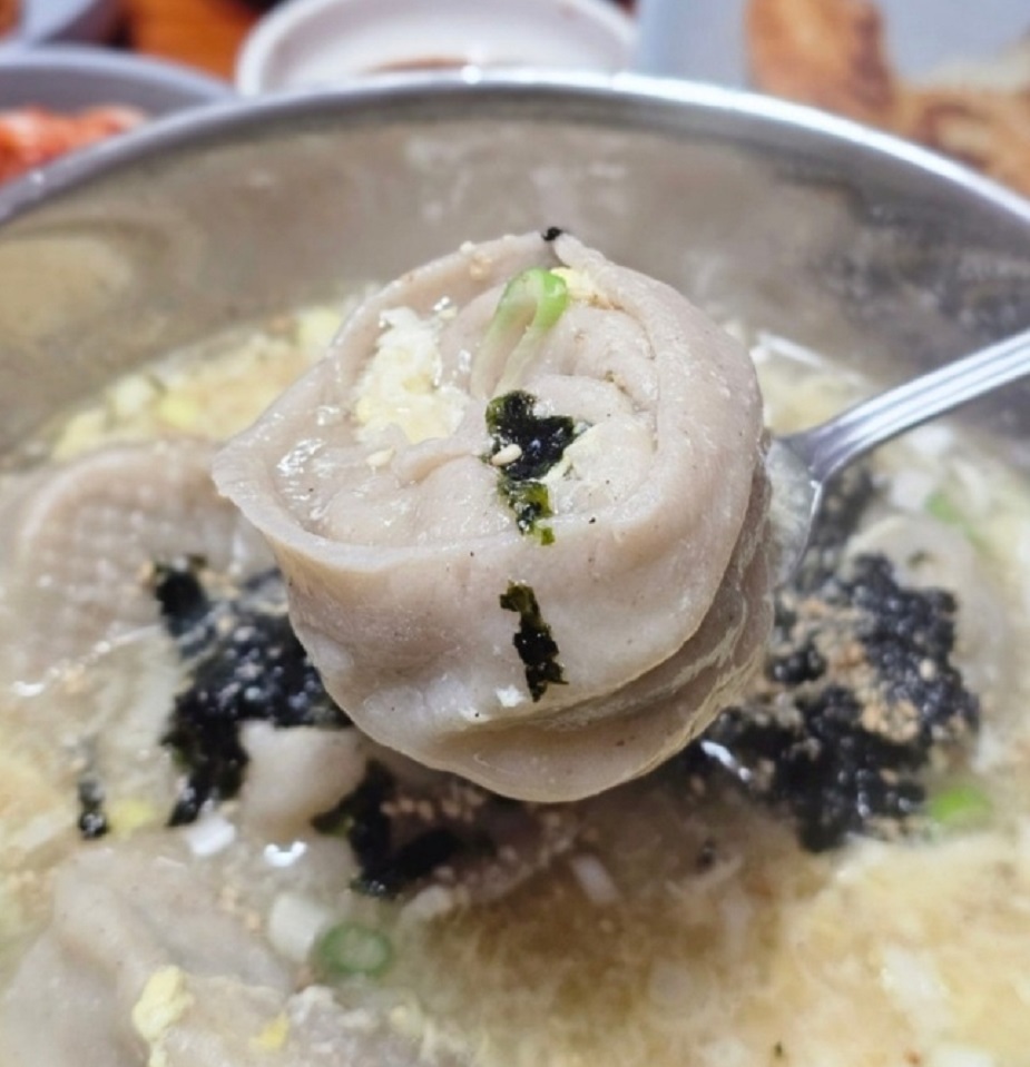 홍천-영자할매-복순할매-검산막국수