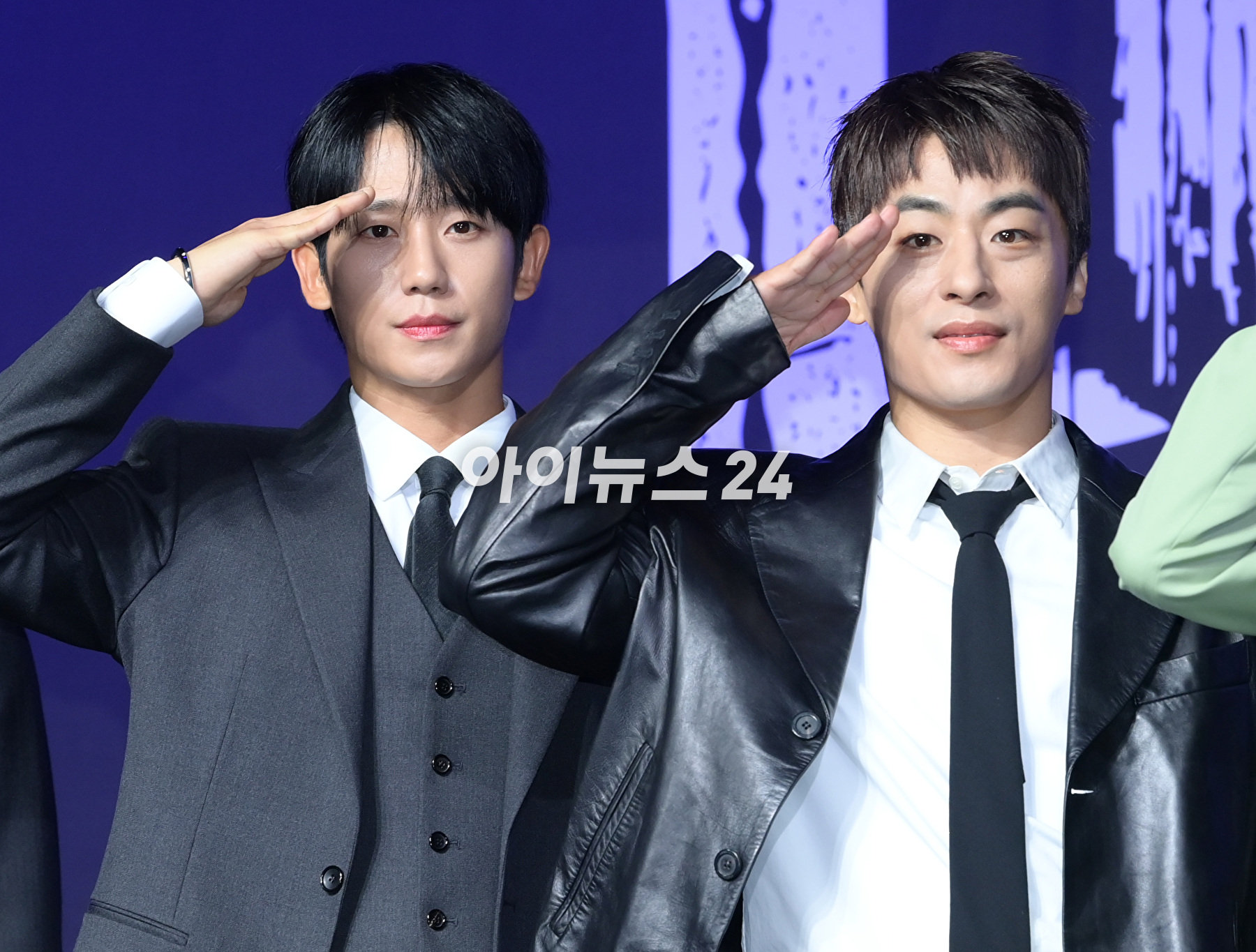 배우 정해인과 구교환이 18일 오전 서울 강남구 그랜드 인터컨티넨탈 서울 파르나스에서 열린 넷플릭스 시리즈 &#39;D.P.(디피) 시즌2&#39; 제작발표회에 참석하고 있다. [사진=정소희 기자]