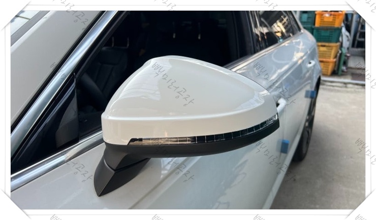 아우디 A4(5세대 B9) 사이드미러 수리 후