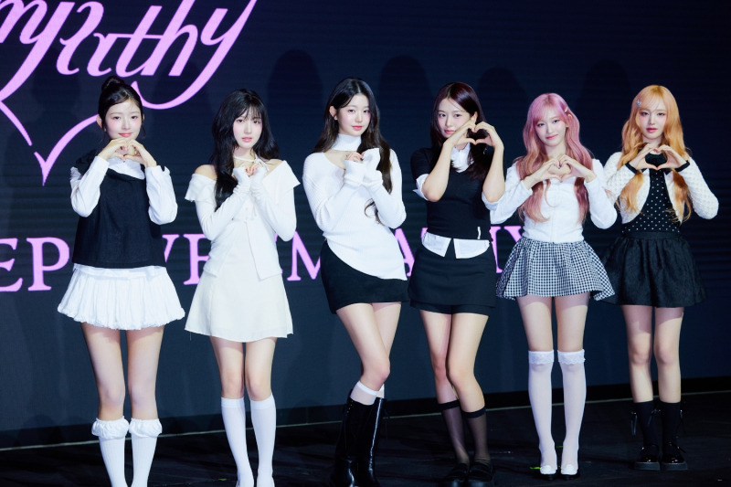 MZ 워너비 아이브, 美 빌보드 '이머징 아티스트' 1위! 글로벌 저력 입증