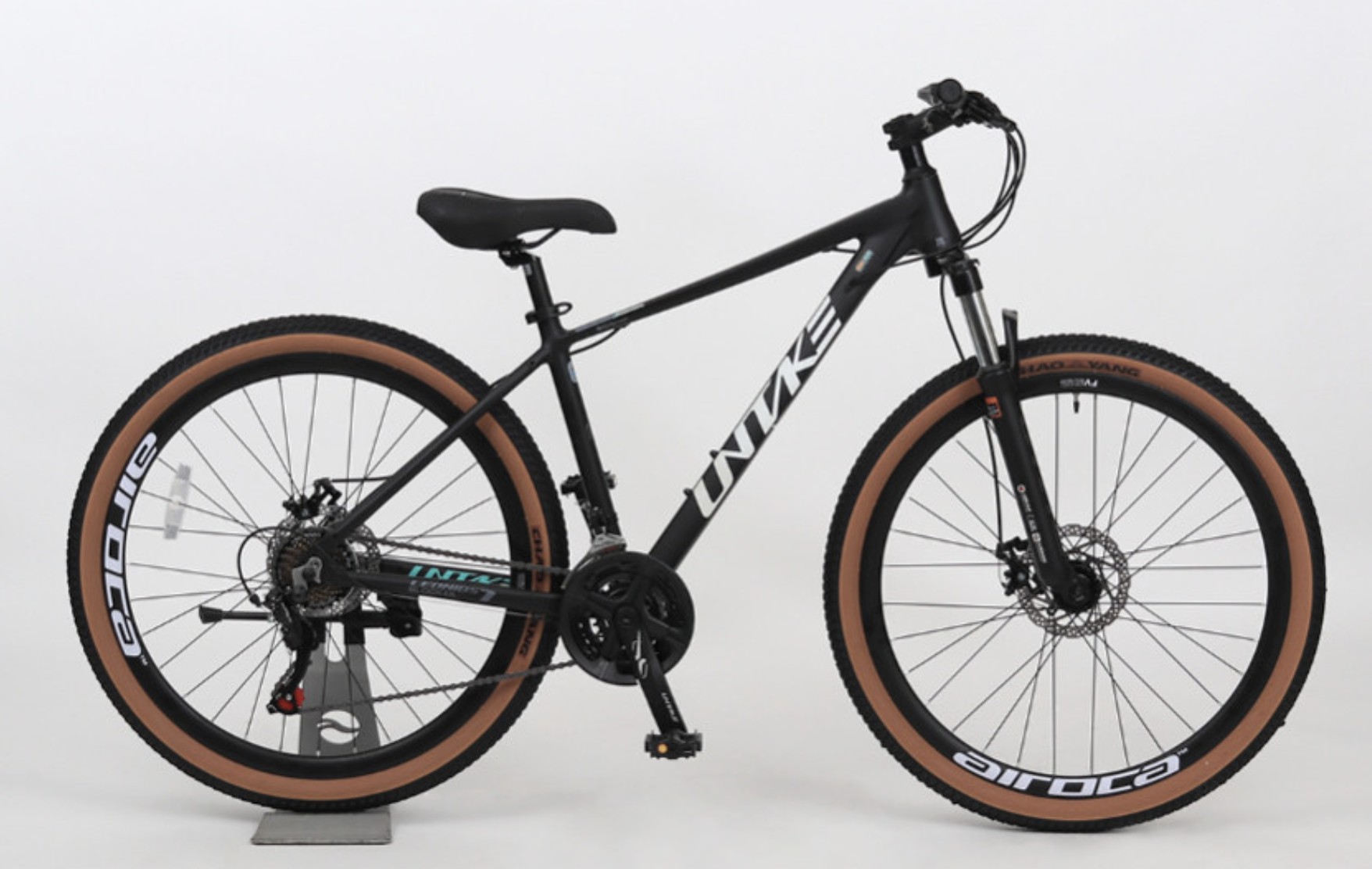 2025년형 언테이크 레오니드 7, 9